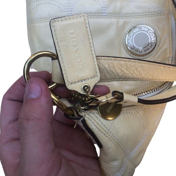 Vintage Coach Leather Shoulder Bag Purse With Dust Bag - Picture 3 of 15